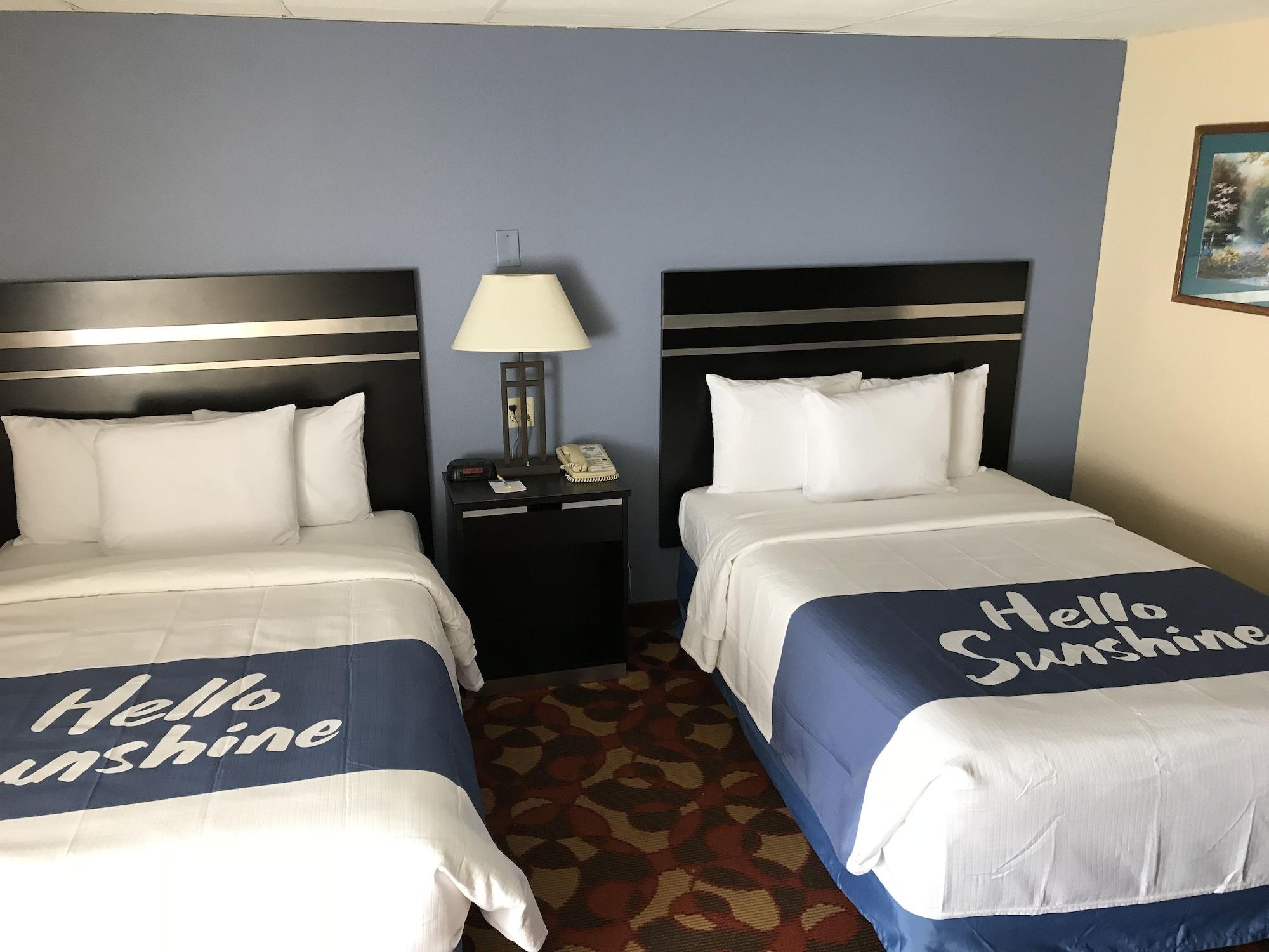 Days By Wyndham North Carlisle