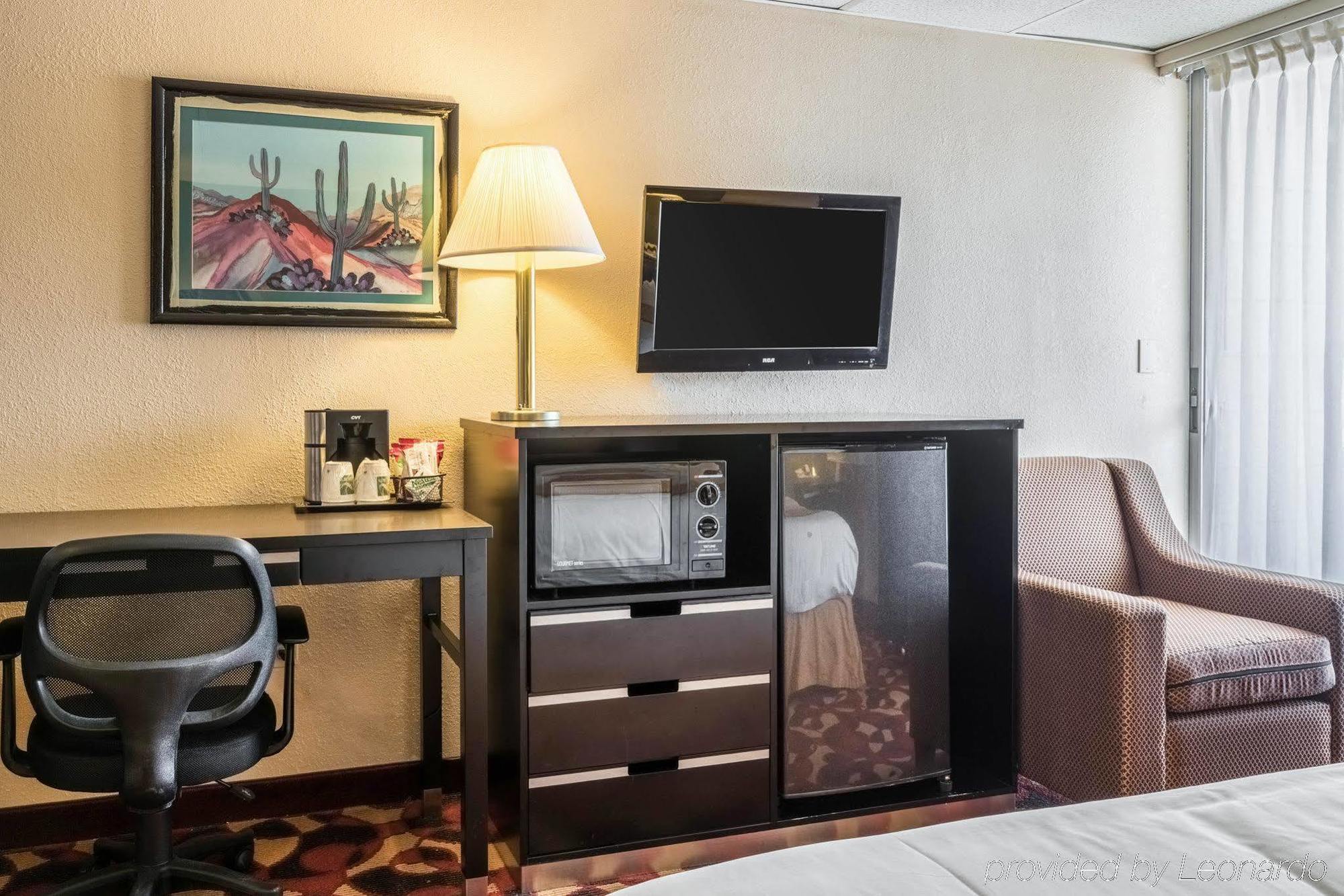 Days By Wyndham North Carlisle