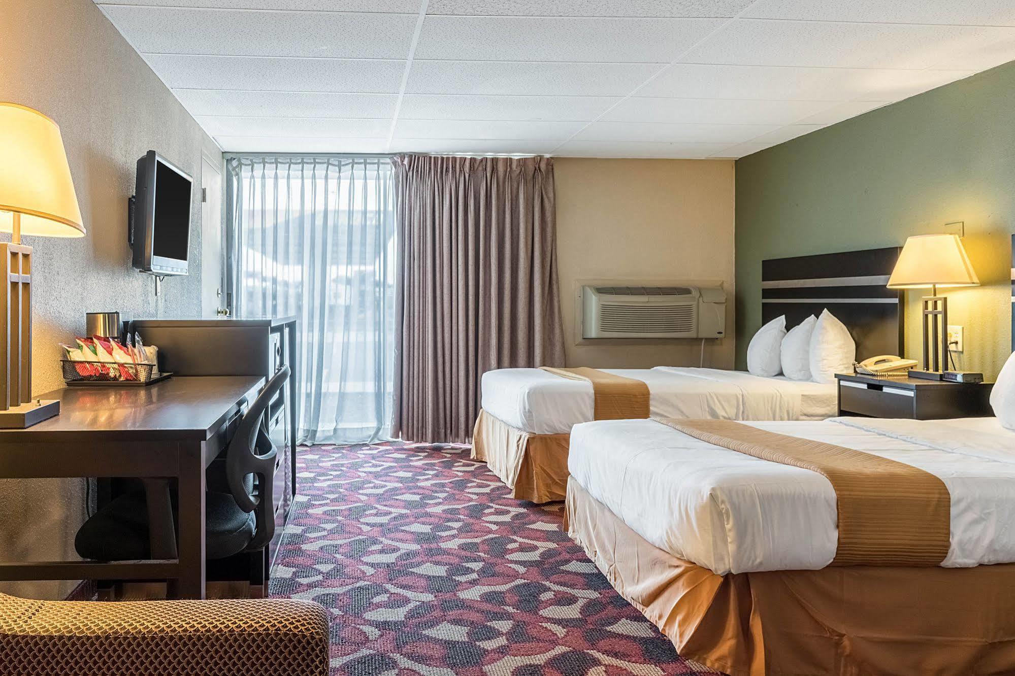 Days By Wyndham North Carlisle